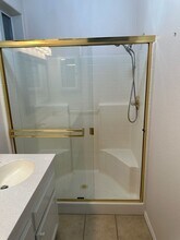 5449 W Ashland Ct in Visalia, CA - Building Photo - Building Photo