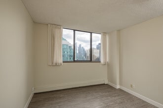 Burnaby Centre in Burnaby, BC - Building Photo - Interior Photo