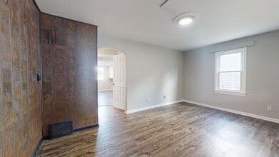 5712 Behrwald Ave in Cleveland, OH - Building Photo - Building Photo