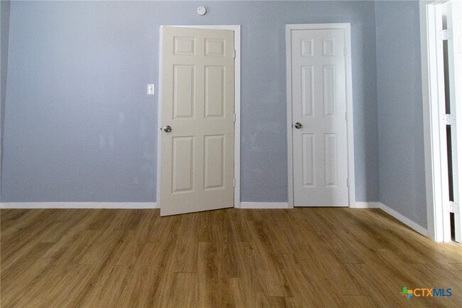 property at 118 W Avenue A