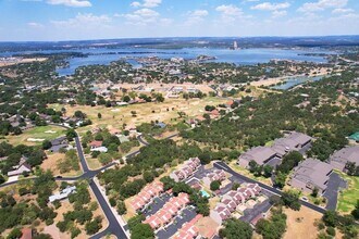 402 Hi Stirrup in Horseshoe Bay, TX - Building Photo - Building Photo