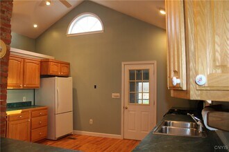 202 Monroe St in Sackets Harbor, NY - Building Photo - Building Photo