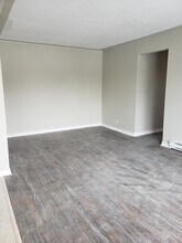 105 Mausser Av in Kitchener, ON - Building Photo - Building Photo