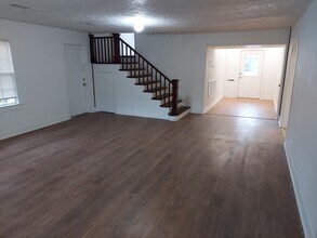 6 Sunset Circle B in Orange, TX - Building Photo - Building Photo
