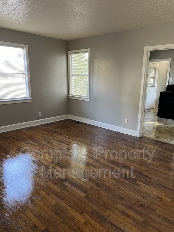 2213 Fulton Ave SW in Birmingham, AL - Foto de edificio - Building Photo