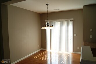 2754 Deerwood Ln in Atlanta, GA - Building Photo - Building Photo