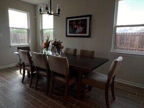 2256 Grove Ln in Brownsville, TX - Building Photo - Building Photo