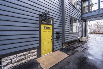 349 Elmwood Ave, Unit 2 in Buffalo, NY - Building Photo - Building Photo