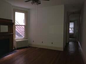 1619 W Grace St-Unit -A in Richmond, VA - Foto de edificio - Building Photo