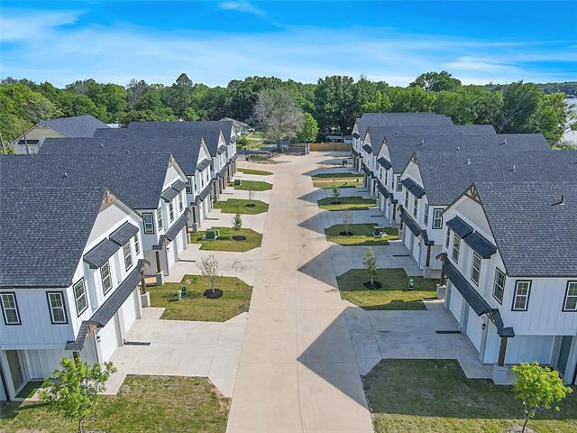 1319 W Main St in Gun Barrel City, TX - Building Photo - Building Photo