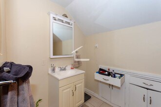 1 Glenley Terrace, Unit 15 in Boston, MA - Foto de edificio - Building Photo