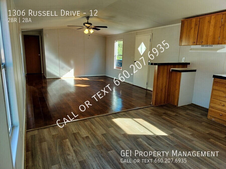 1306 Russell Dr in Weaver, AL - Building Photo