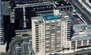 Le Cross House Condominium in Fort Lee, NJ - Building Photo - Building Photo