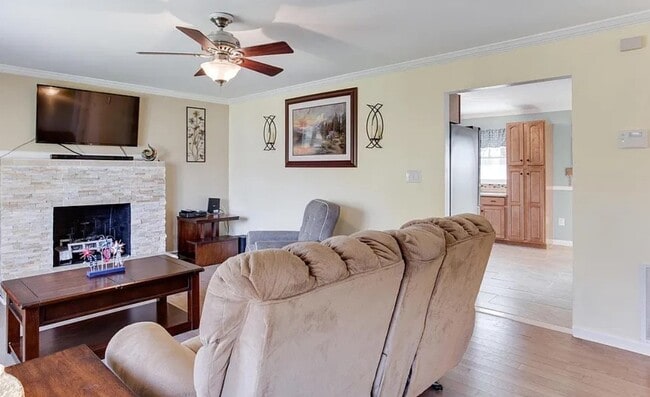 property at 735 Reckord Rd