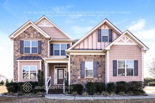 property at 15 Sun Tree Ln