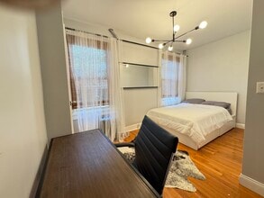 195 Java St, Unit Apt 1 in Brooklyn, NY - Foto de edificio - Building Photo