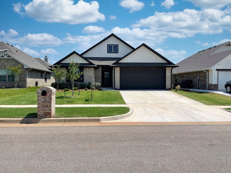 3424 NW 159th Terrace in Edmond, OK - Building Photo