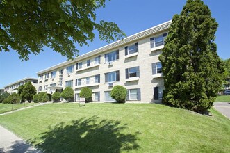 Adeline Apartments in St. Paul, MN - Building Photo - Building Photo