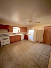 310 S 10th St in Belleville, IL - Building Photo - Building Photo