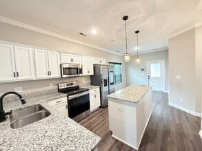 3921 Bird Song Way in Jeffersonville, IN - Building Photo - Building Photo