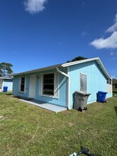 1336 23rd Avenue SW in Vero Beach, FL - Foto de edificio - Building Photo