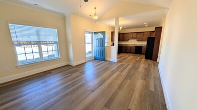 Tripp Cottages in Siler City, NC - Foto de edificio - Building Photo