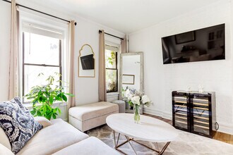 177 Waverly Pl in New York, NY - Building Photo - Building Photo
