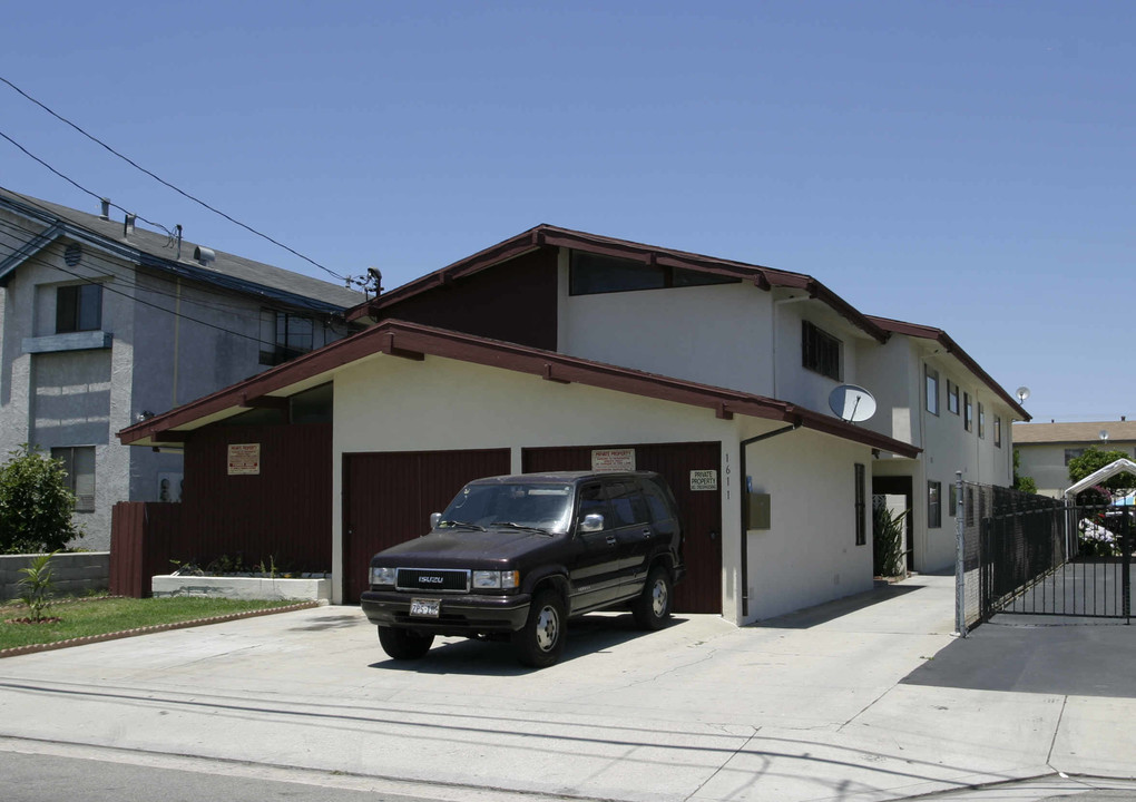 1611 W 146th St in Gardena, CA - Foto de edificio