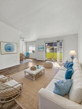 1245 Brockton Properties LLC in Los Angeles, CA - Foto de edificio - Building Photo