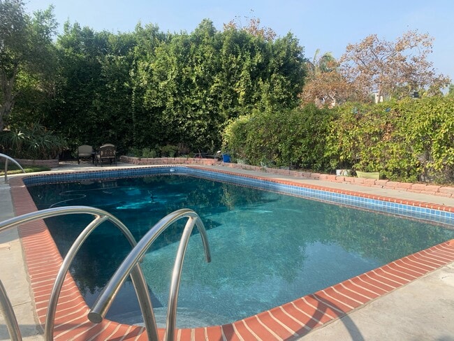 415 S Rimpau Blvd in Los Angeles, CA - Building Photo - Building Photo
