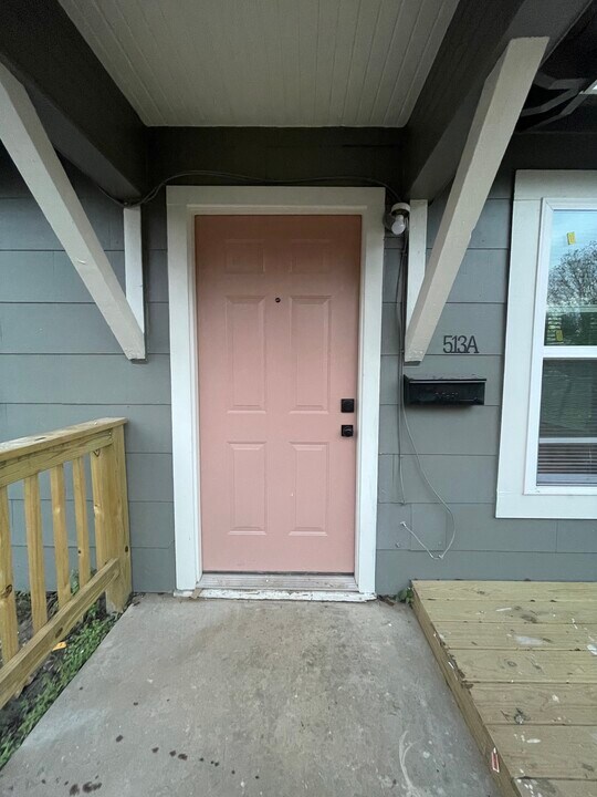 513 W Duncan St, Unit 513A in Bryan, TX - Building Photo