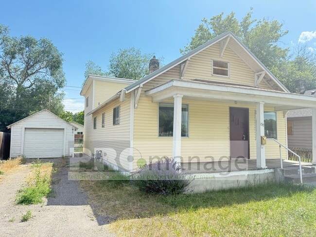 130 E 17th St in Idaho Falls, ID - Building Photo - Building Photo