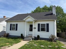 1107 Highland Park Dr in Lexington, KY - Building Photo