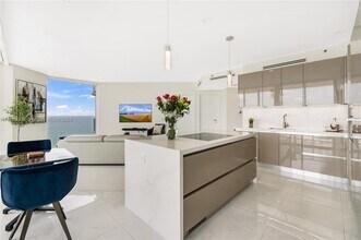 7330 Ocean Terrace in Miami Beach, FL - Building Photo - Building Photo