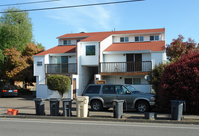 2311 NW Grant Ave in Corvallis, OR - Foto de edificio - Building Photo