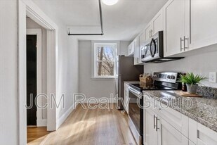 40 Butler Rd in Quincy, MA - Building Photo