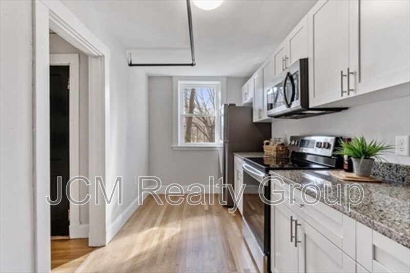 40 Butler Rd in Quincy, MA - Building Photo