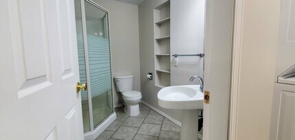 1970-300-112 12 Ave in Prince George, BC - Building Photo - Building Photo