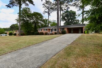 1912 Dominion Dr in Columbia, SC - Building Photo - Building Photo