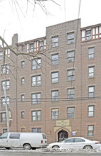 Magnolia Court in Flushing, NY - Building Photo - Building Photo