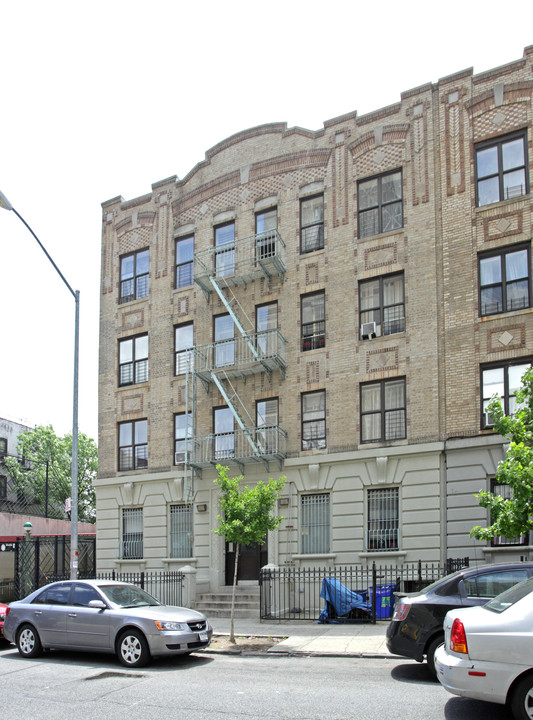 572 Prospect Pl in Brooklyn, NY - Building Photo