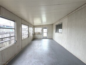 106 Gaslight Ave in North Fort Myers, FL - Building Photo - Building Photo