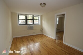 456 W Barry Ave, Unit A03C in Chicago, IL - Building Photo - Building Photo