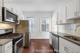 122 Columbia St, Unit #1 in Cambridge, MA - Building Photo