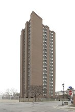 Third Avenue Towers in Minneapolis, MN - Building Photo - Building Photo