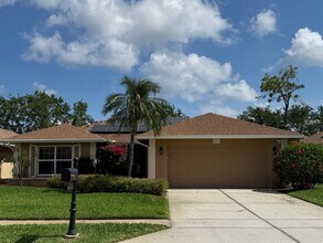 2311 Heron Cir in Clearwater, FL - Building Photo - Building Photo