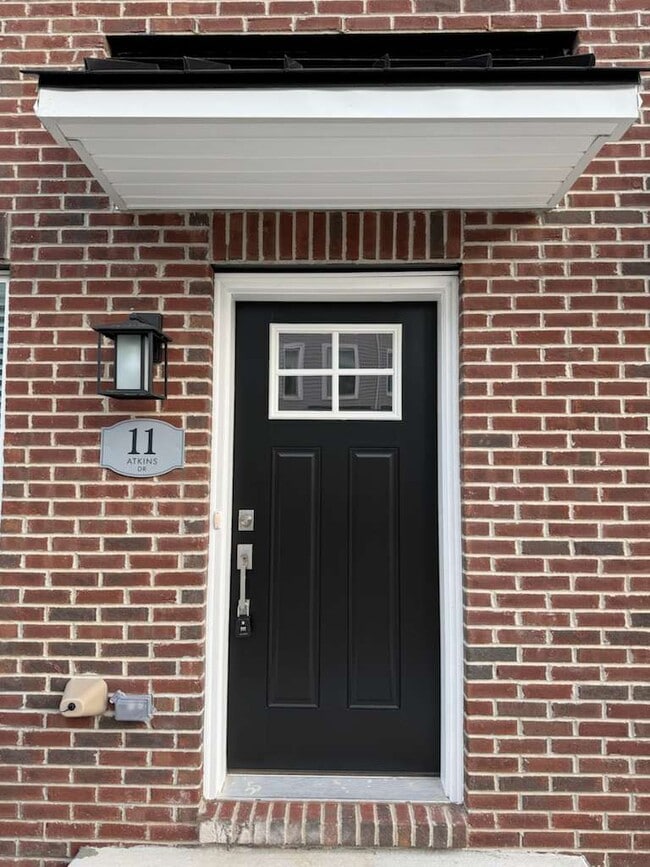 11 Atkins Dr in Bridgeport, PA - Building Photo - Building Photo