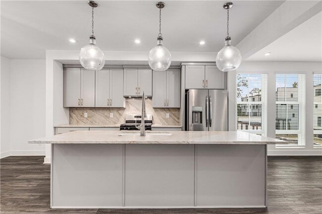 property at 1815 Gotham Ln NE