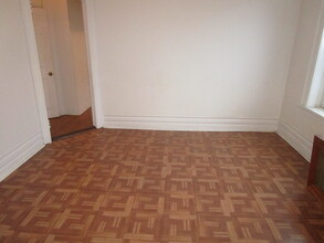 6825 7th Ave, Unit 2 in Brooklyn, NY - Foto de edificio - Building Photo