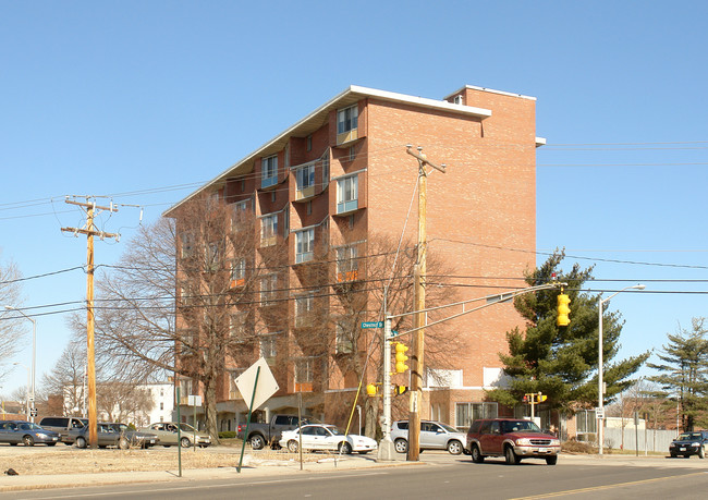 Thomas B. O'Malley Apartments in Manchester, NH - Building Photo - Building Photo